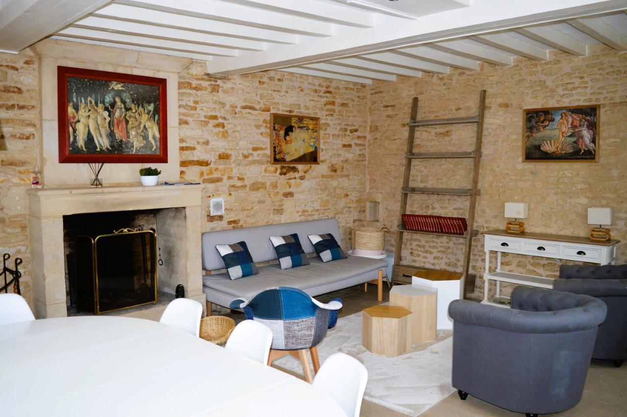 L'Auberge Du Lavoir, Maison En Pierres Avec Jardin Cairon Exterior foto